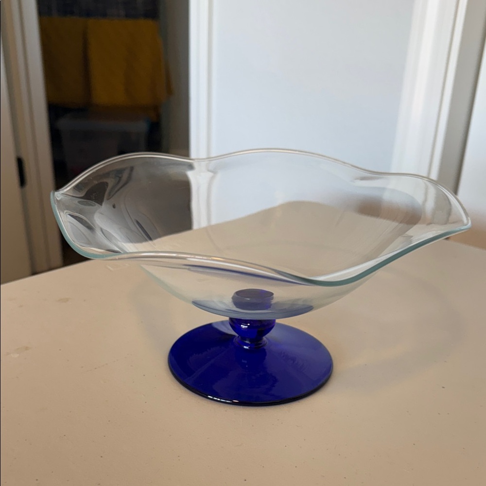 Princess House "Crystal Sapphire" Round Crimped Serving Bowl.